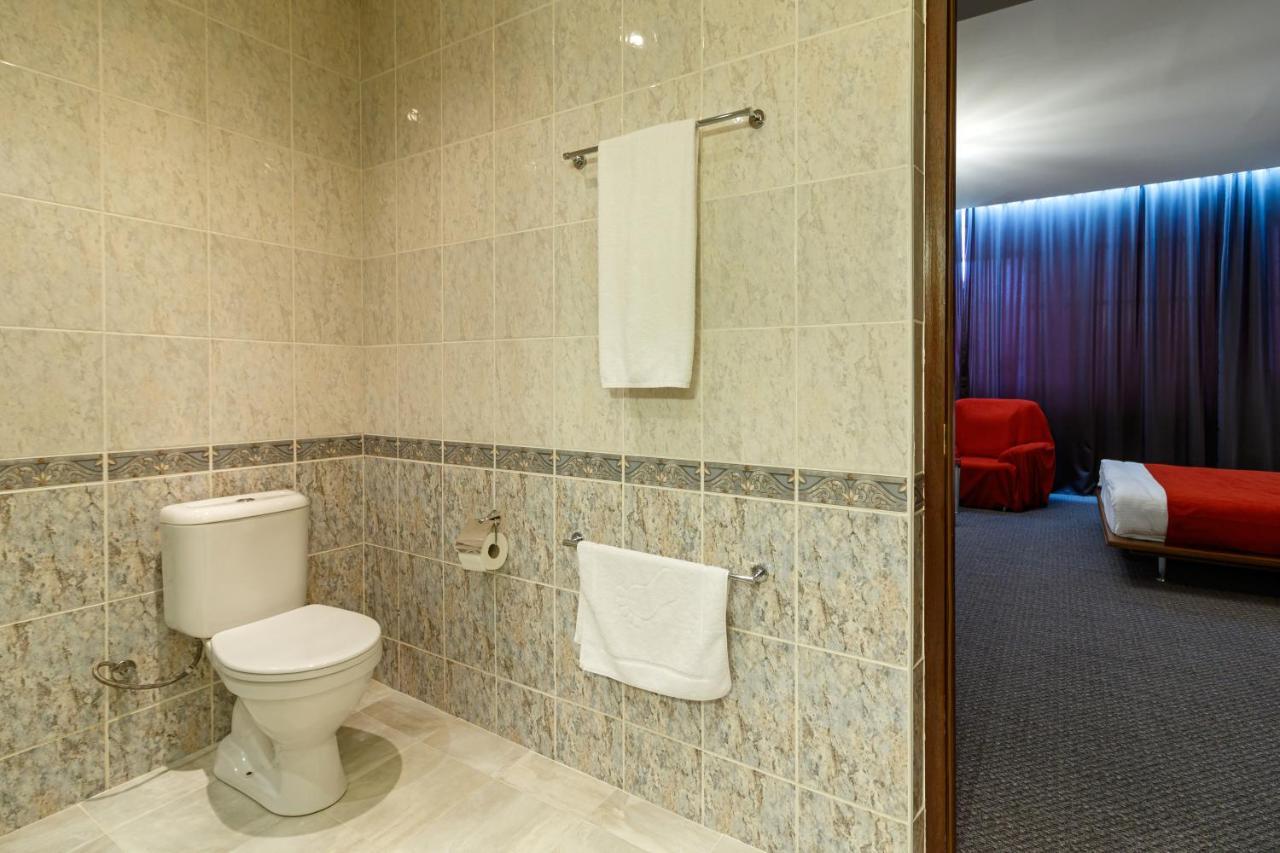 Moscow House Hotel Єреван Екстер'єр фото