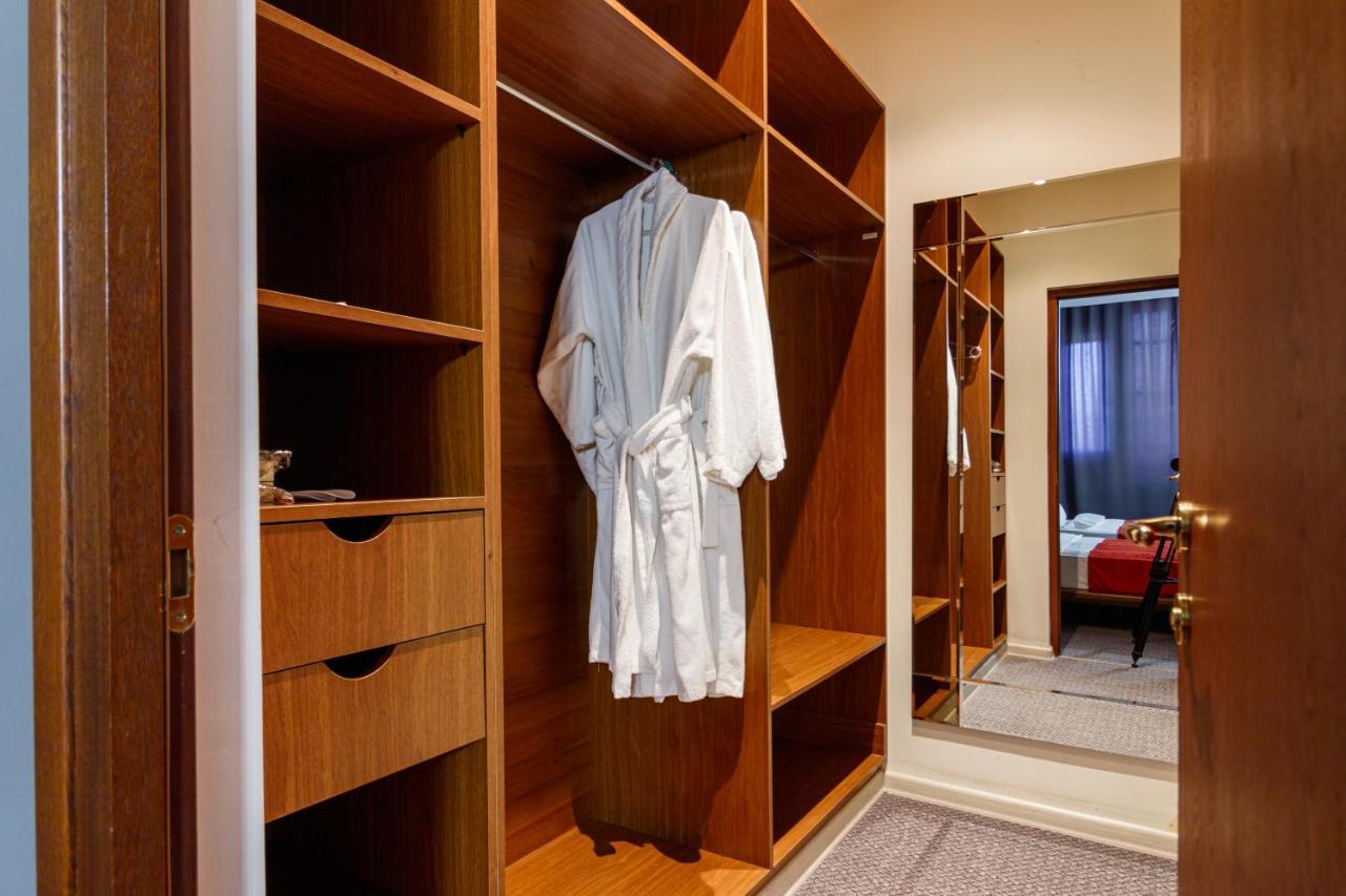 Moscow House Hotel Єреван Екстер'єр фото