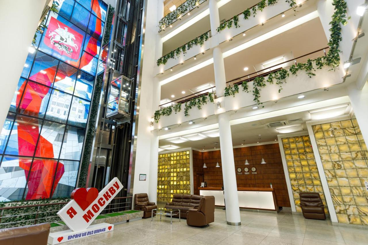 Moscow House Hotel Єреван Екстер'єр фото